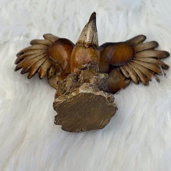 Handcrafted Eagle 🦅 Bird Sculpture - Picture 2 of 7